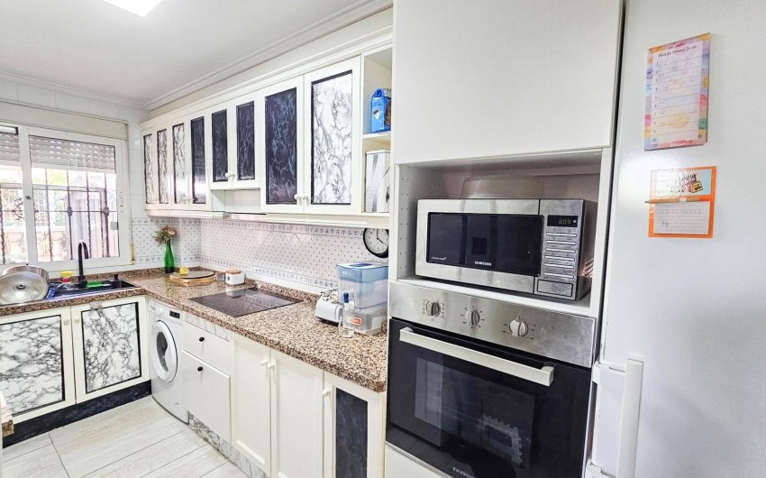 Revente - Villa -
Orihuela Costa - Cabo Roig