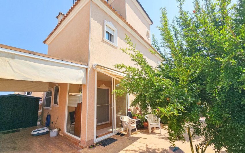 Revente - Villa -
Orihuela Costa - Cabo Roig