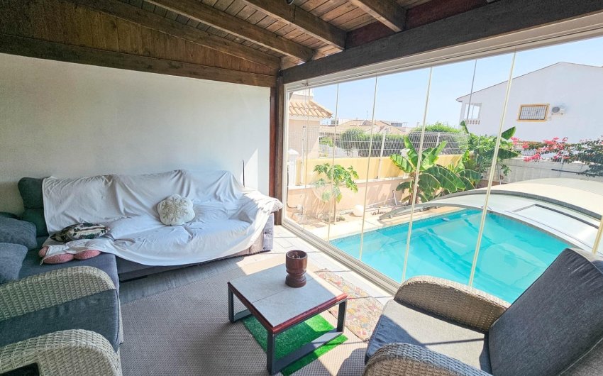 Revente - Villa -
Orihuela Costa - Cabo Roig