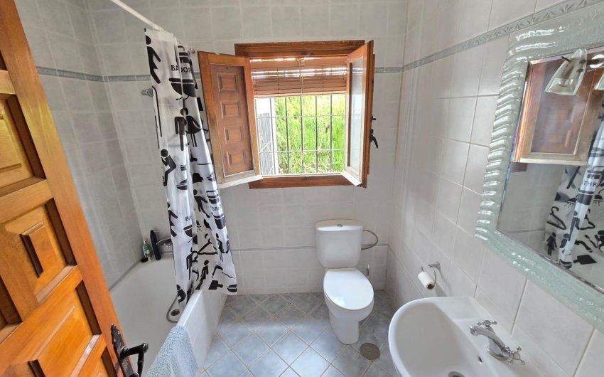 Revente - Villa -
Orihuela Costa - Cabo Roig