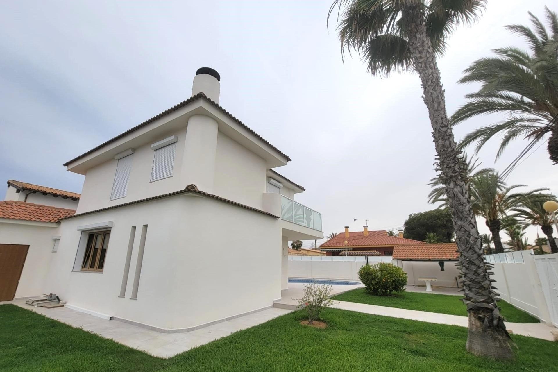 Revente - Villa -
Orihuela Costa - Cabo Roig