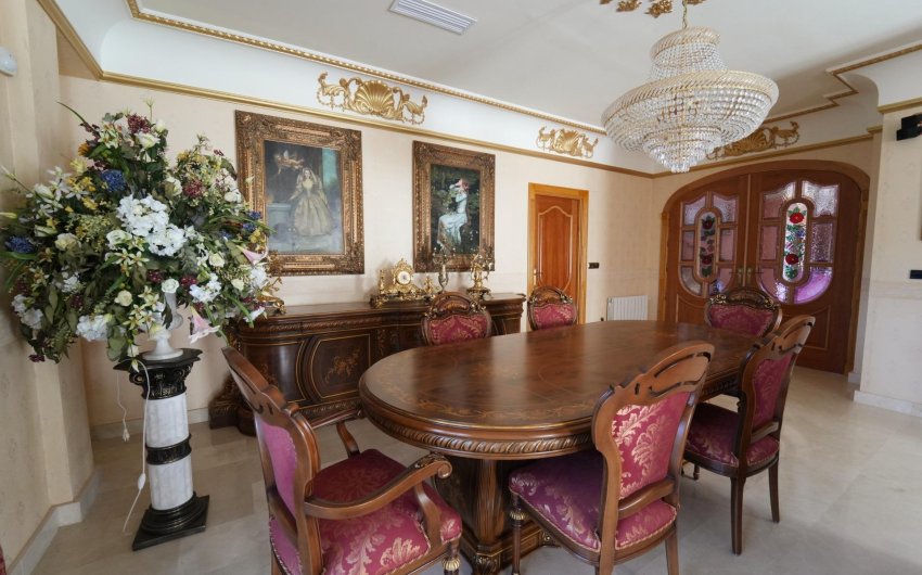 Revente - Villa -
Orihuela Costa - Campoamor