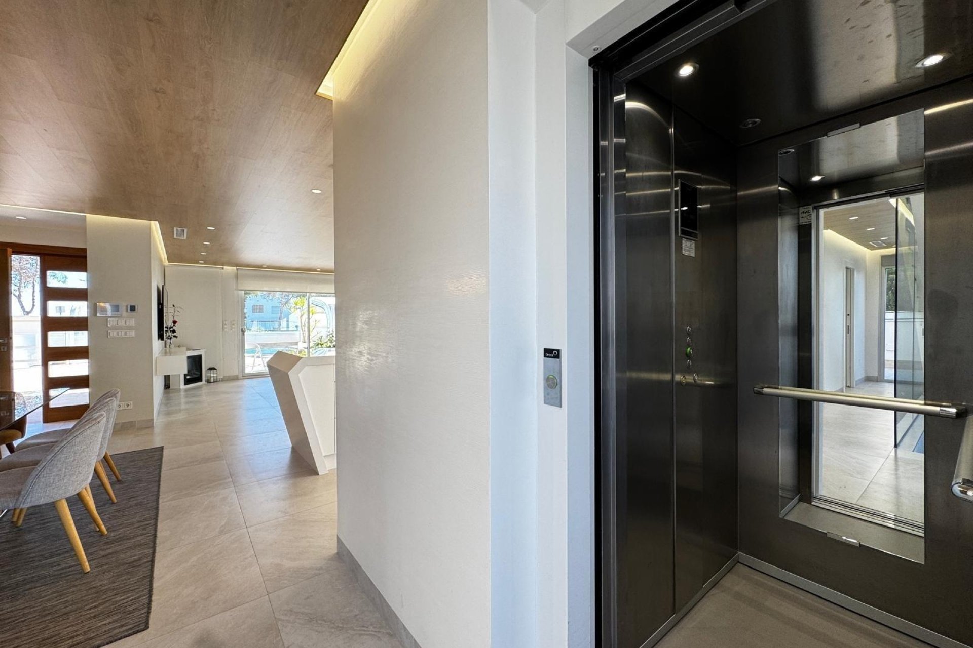 Revente - Villa -
Orihuela Costa - Campoamor