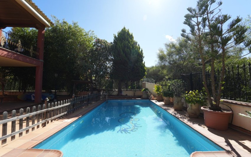 Revente - Villa -
Orihuela Costa - Campoamor