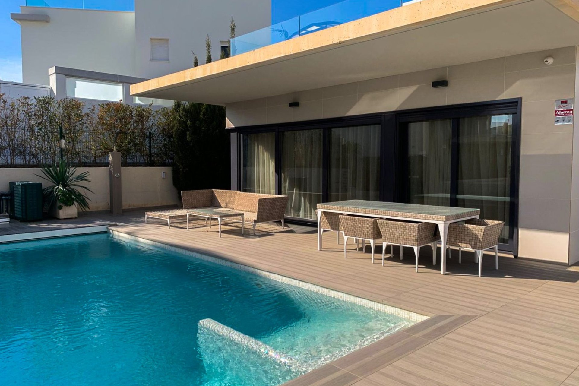 Revente - Villa -
Orihuela Costa - Campoamor