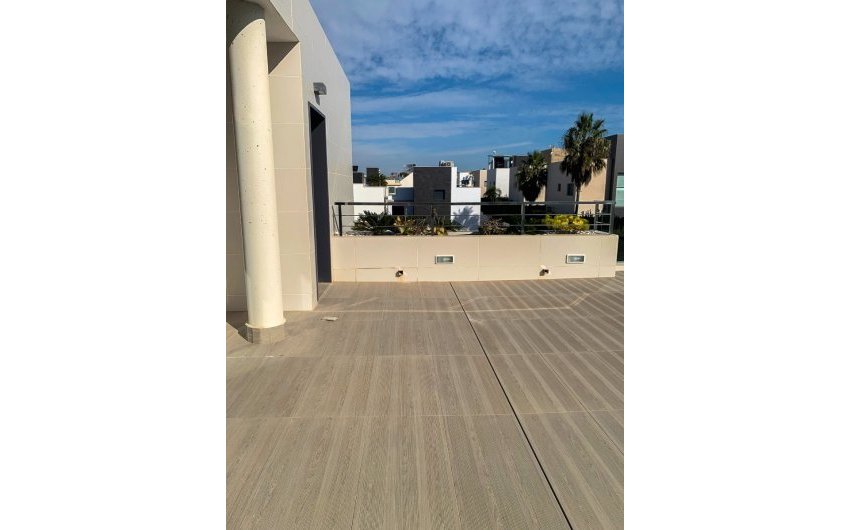 Revente - Villa -
Orihuela Costa - Campoamor