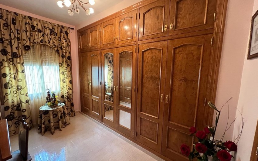 Revente - Villa -
Orihuela Costa - Campoamor