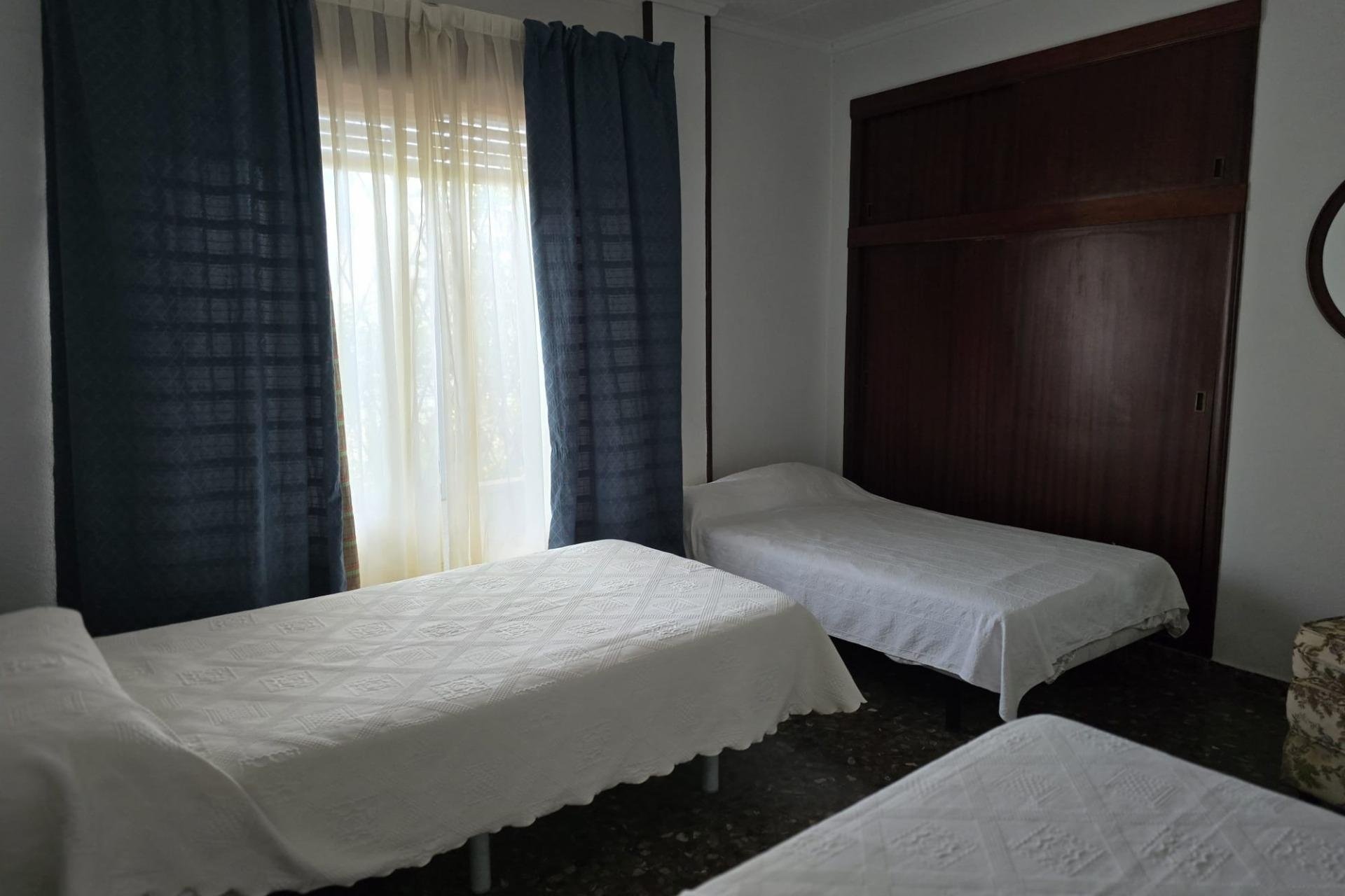 Revente - Villa -
Orihuela Costa - Campoamor