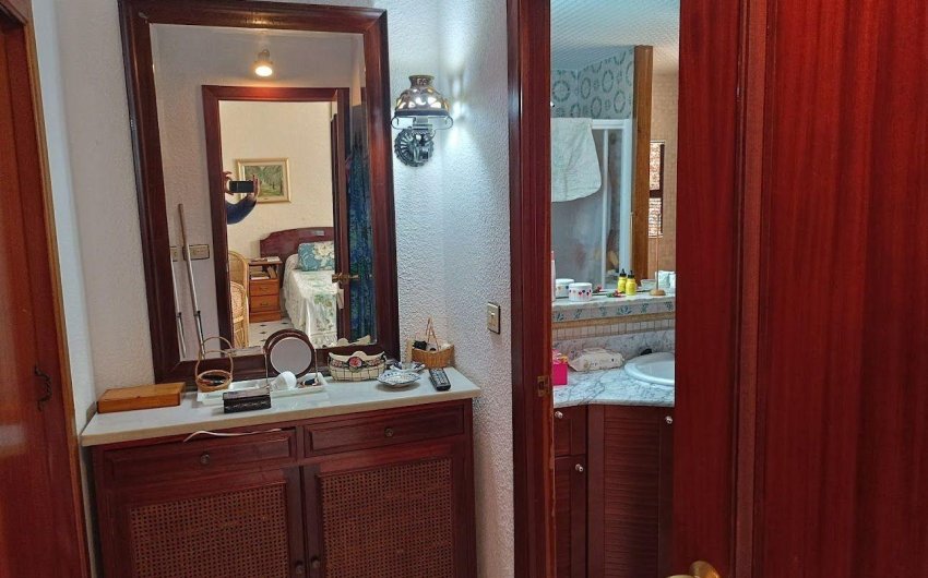 Revente - Villa -
Orihuela Costa - Campoamor