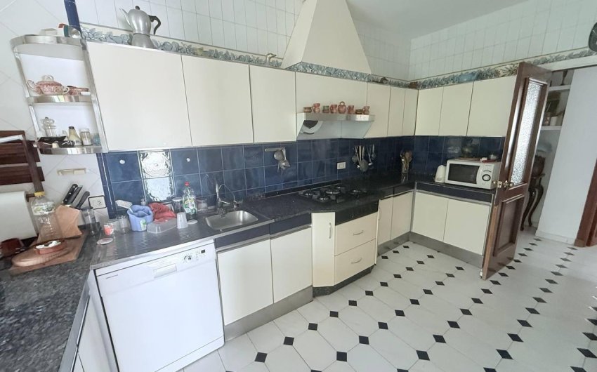 Revente - Villa -
Orihuela Costa - Campoamor