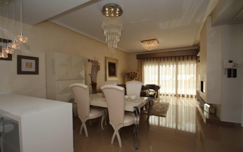 Revente - Villa -
Orihuela Costa - Campoamor