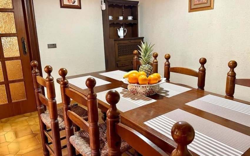 Revente - Villa -
Orihuela Costa - Campoamor
