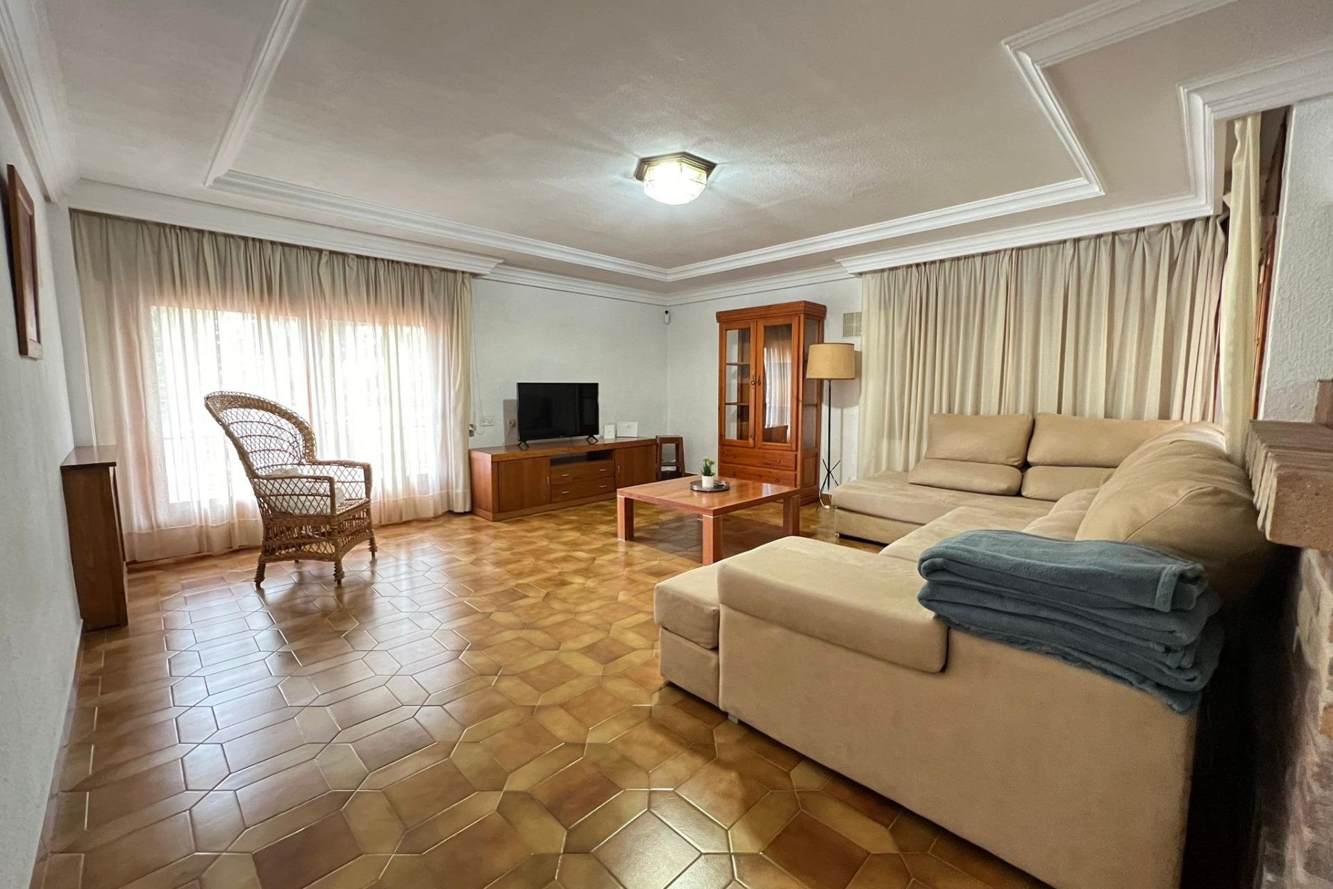 Revente - Villa -
Orihuela Costa - Campoamor