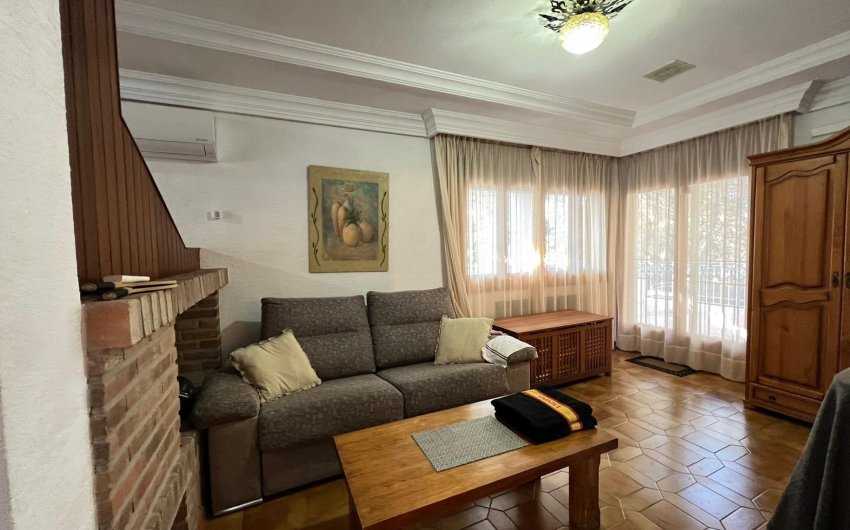 Revente - Villa -
Orihuela Costa - Campoamor