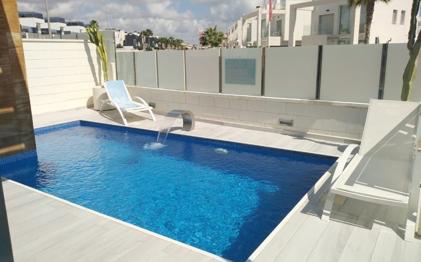 Revente - Villa -
Orihuela Costa - Costa Blanca