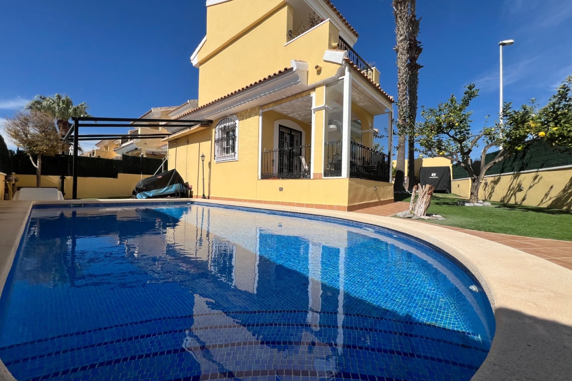 Revente - Villa -
Orihuela Costa - Costa Blanca