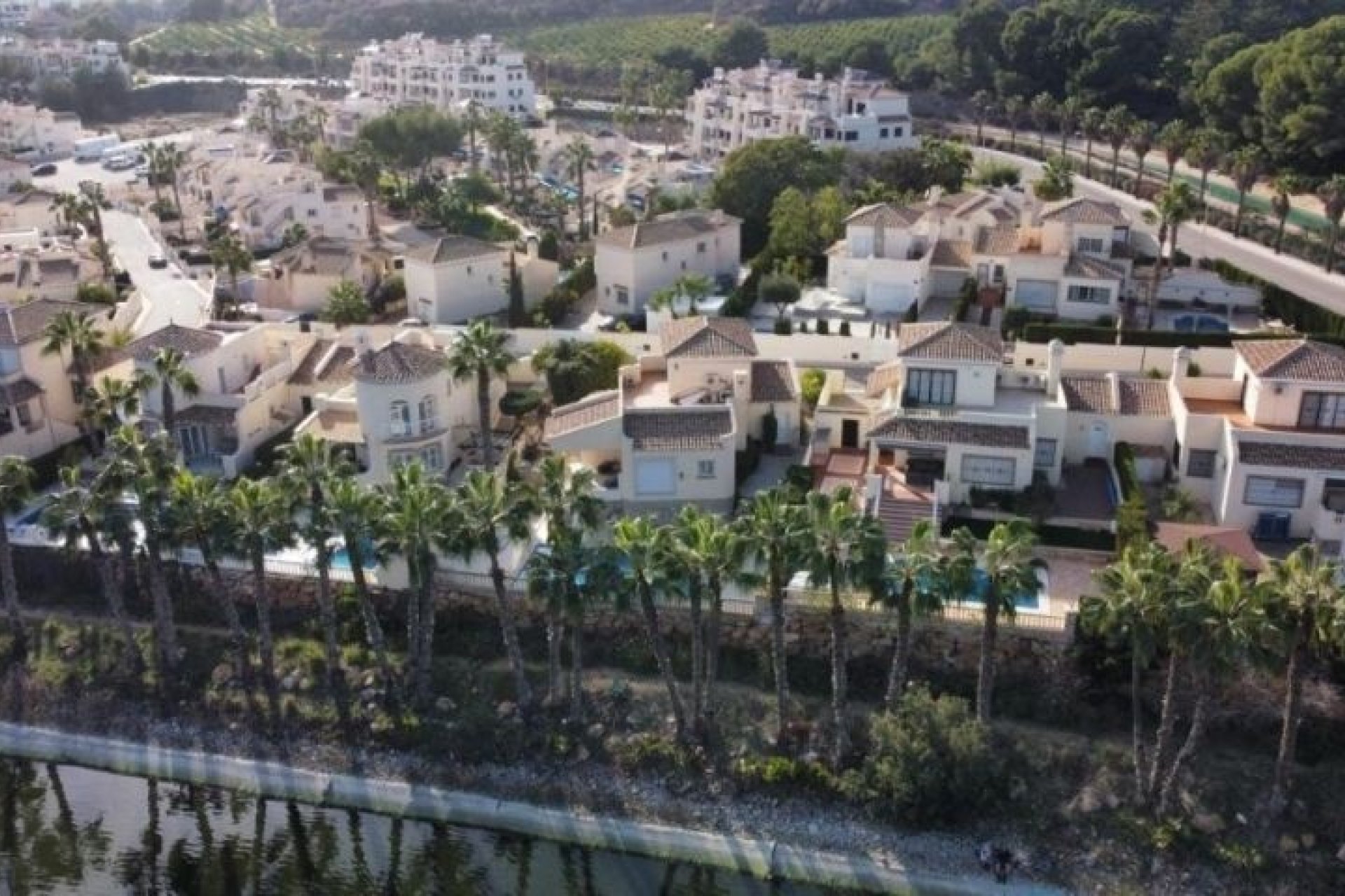 Revente - Villa -
Orihuela Costa - Costa Blanca