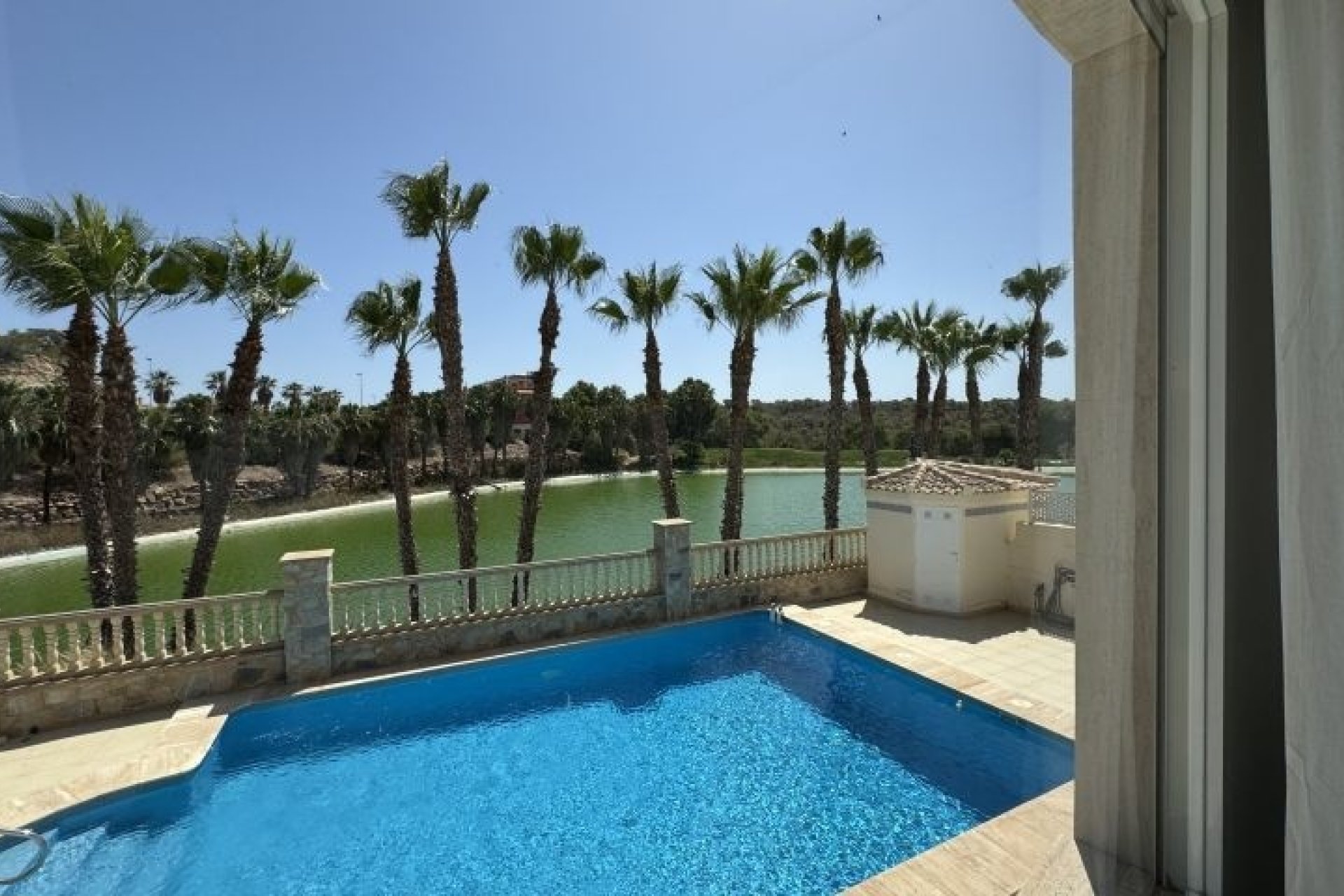 Revente - Villa -
Orihuela Costa - Costa Blanca