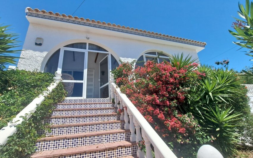 Revente - Villa -
Orihuela Costa - Costa Blanca