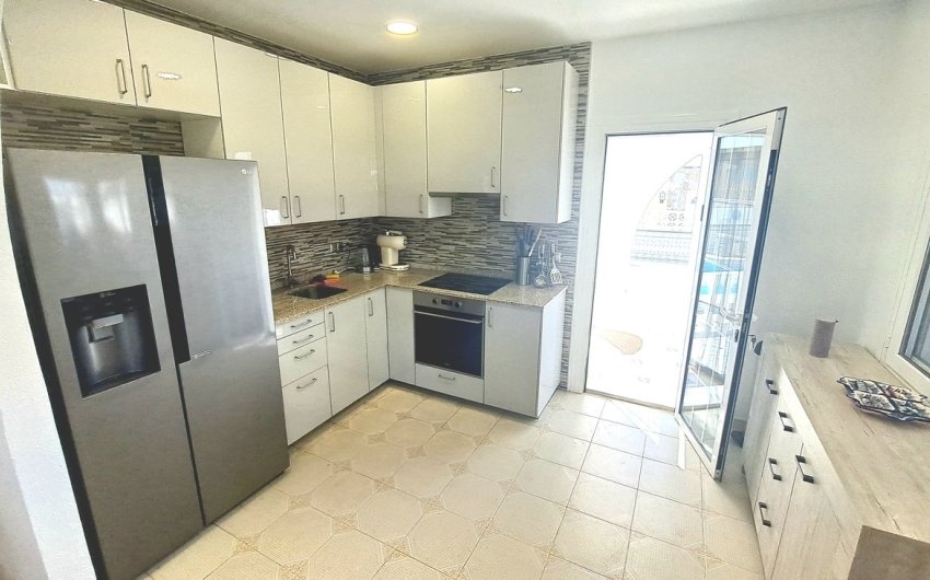 Revente - Villa -
Orihuela Costa - Costa Blanca