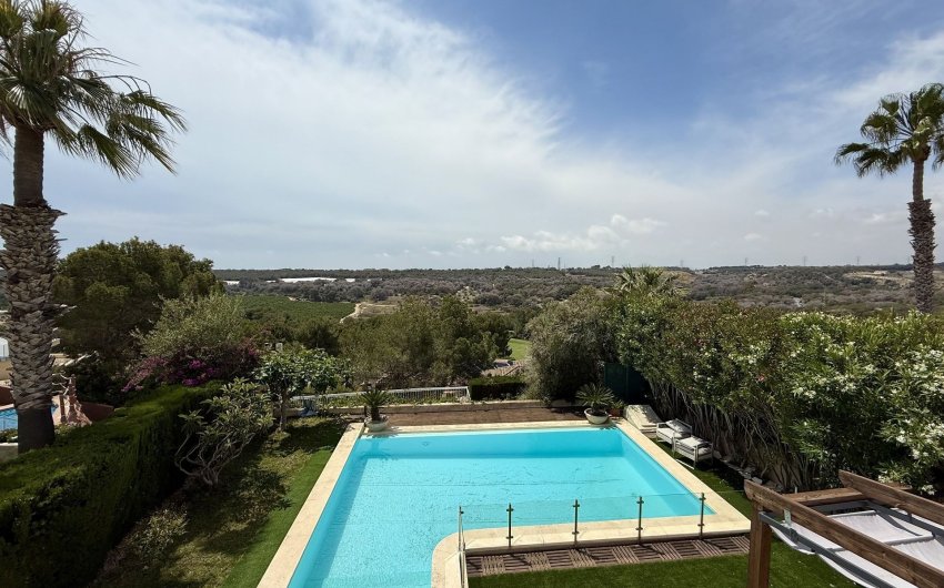 Revente - Villa -
Orihuela Costa - Costa Blanca