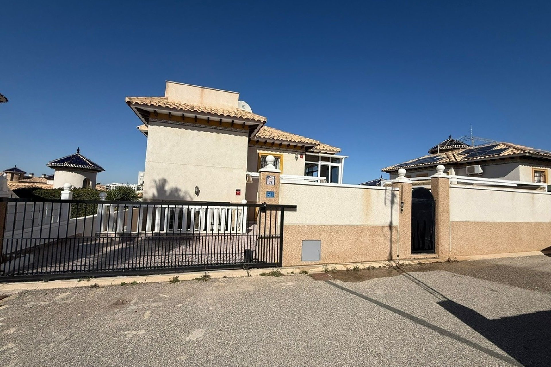 Revente - Villa -
Orihuela Costa - Costa Blanca