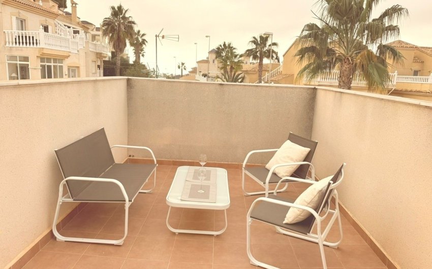 Revente - Villa -
Orihuela Costa - Costa Blanca