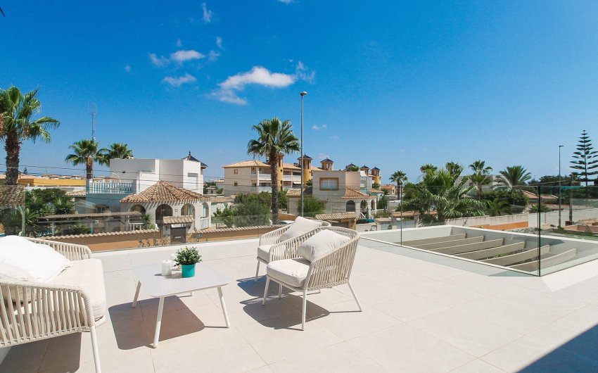 Revente - Villa -
Orihuela Costa - Costa Blanca