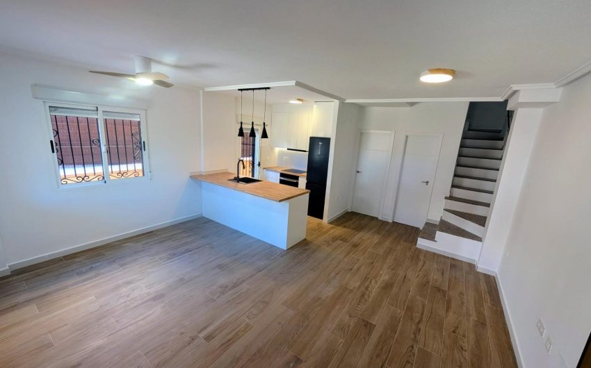 Revente - Villa -
Orihuela Costa - Costa Blanca
