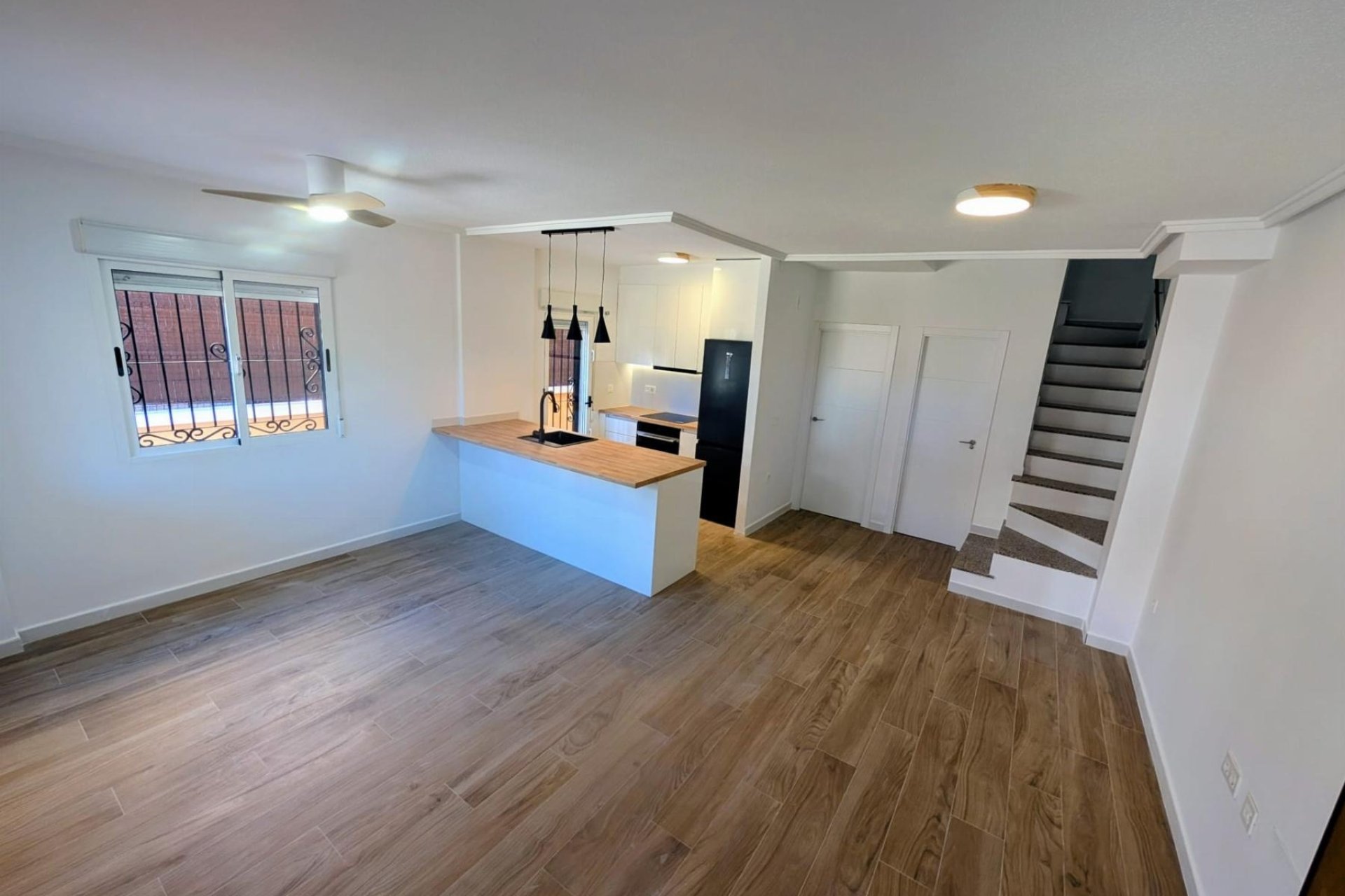Revente - Villa -
Orihuela Costa - Costa Blanca