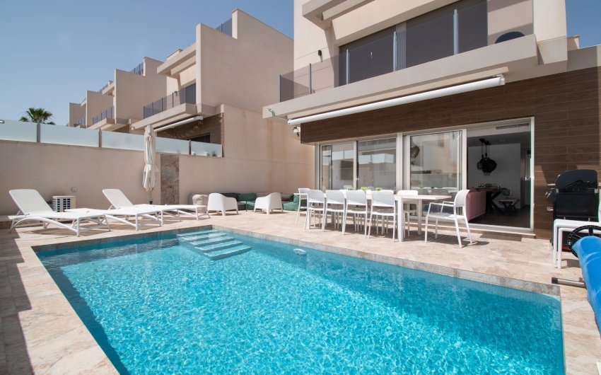 Revente - Villa -
Orihuela Costa - Costa Blanca