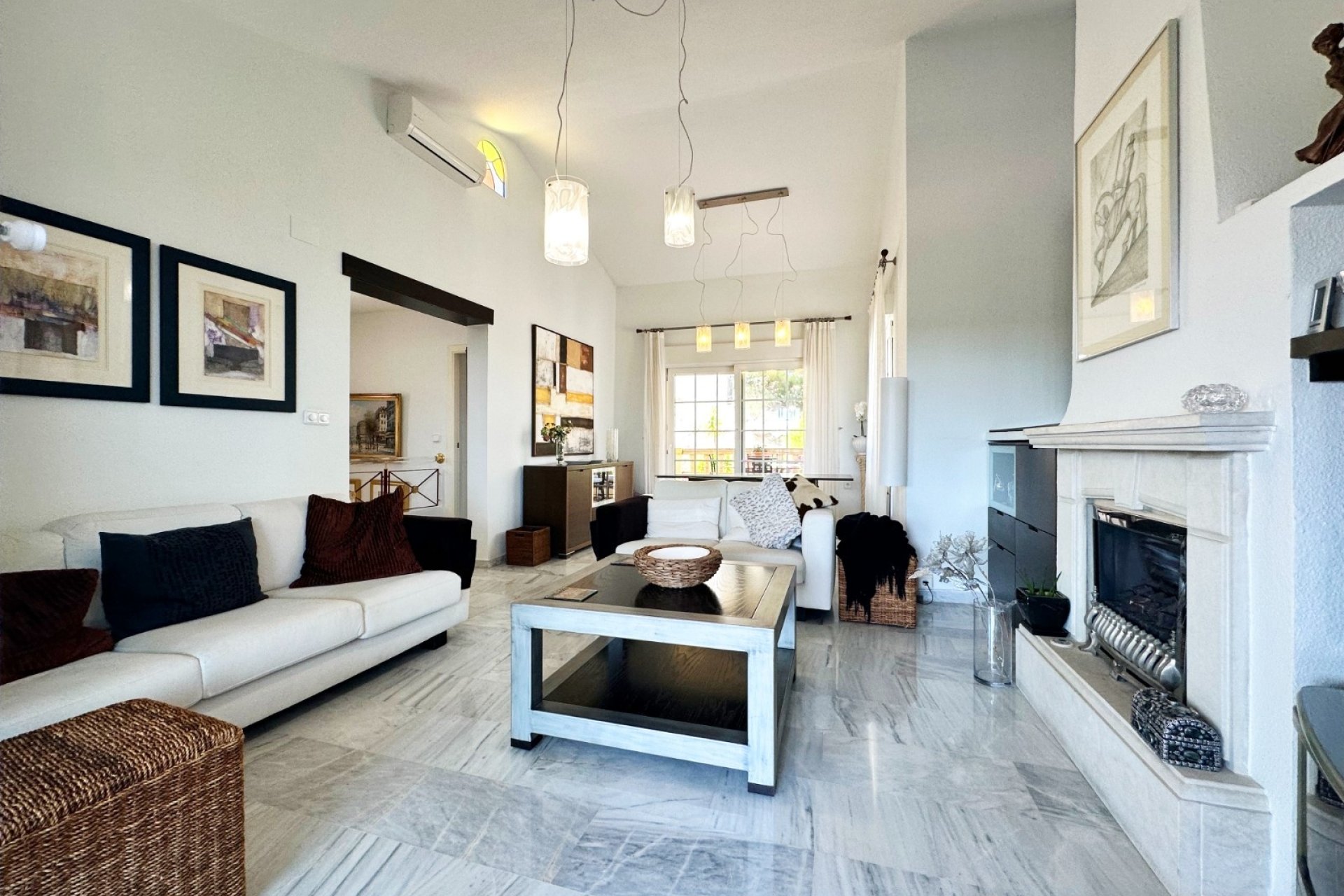Revente - Villa -
Orihuela Costa - Costa Blanca