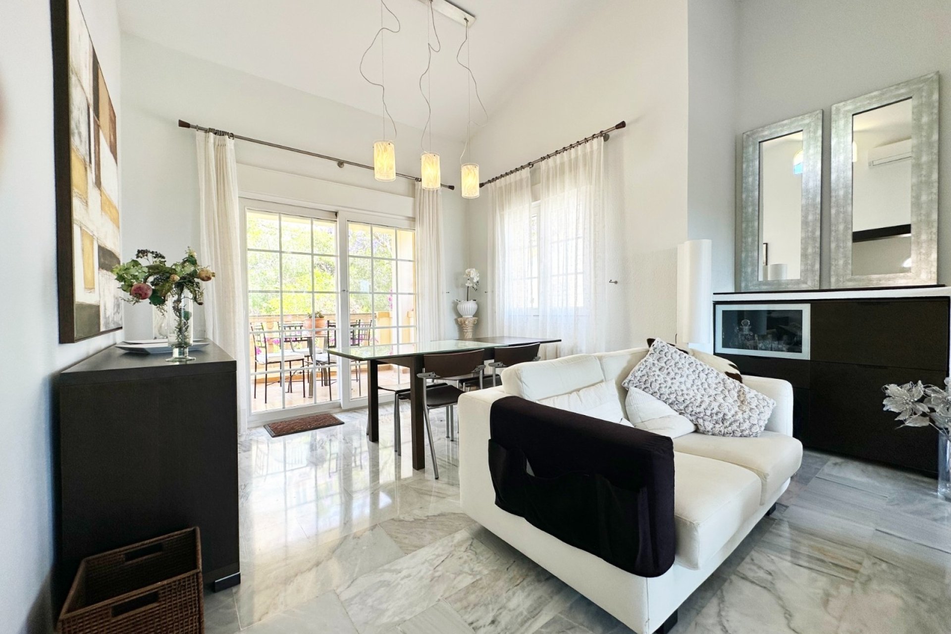 Revente - Villa -
Orihuela Costa - Costa Blanca