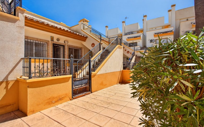 Revente - Villa -
Orihuela Costa - Costa Blanca
