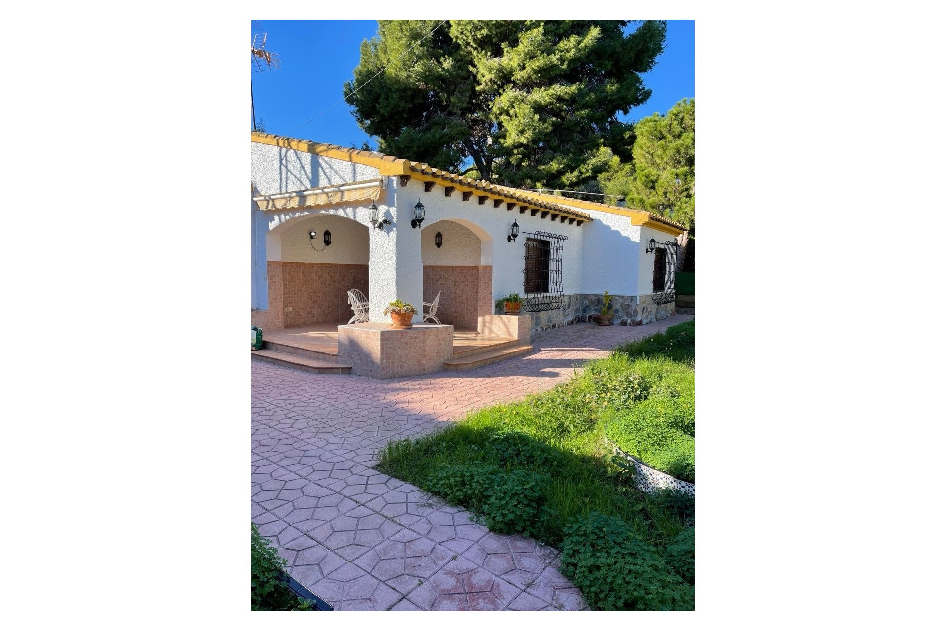 Revente - Villa -
Orihuela Costa - Costa Blanca