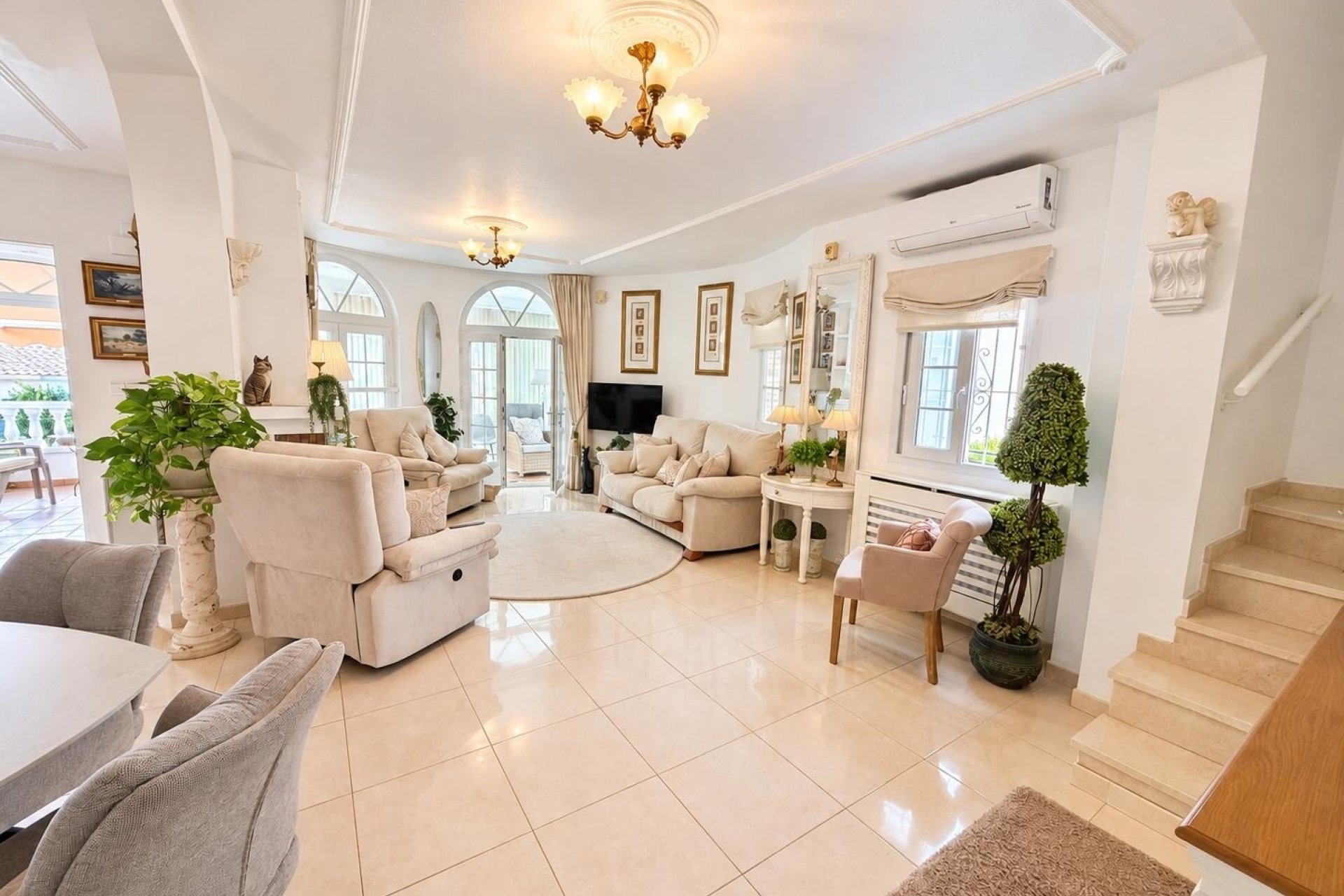 Revente - Villa -
Orihuela Costa - Costa Blanca