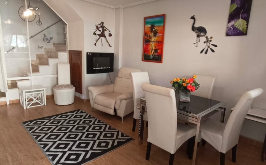 Revente - Villa -
Orihuela Costa - Costa Blanca