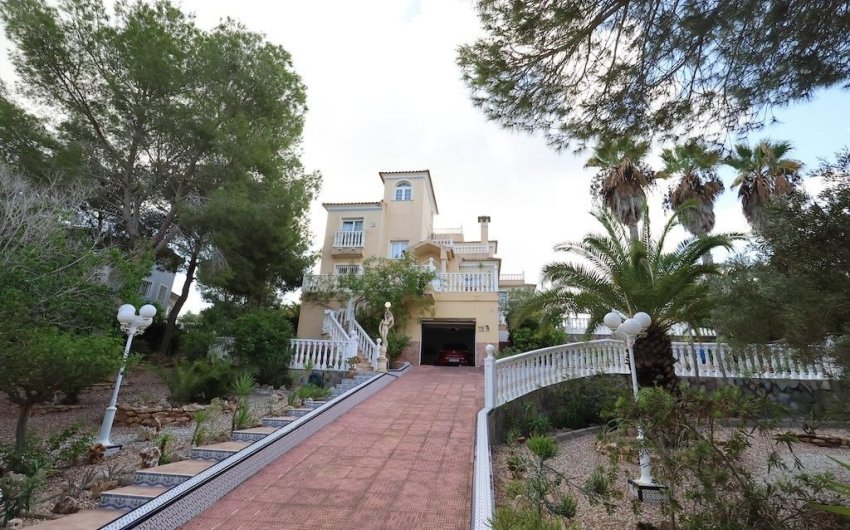 Revente - Villa -
Orihuela Costa - Costa Blanca