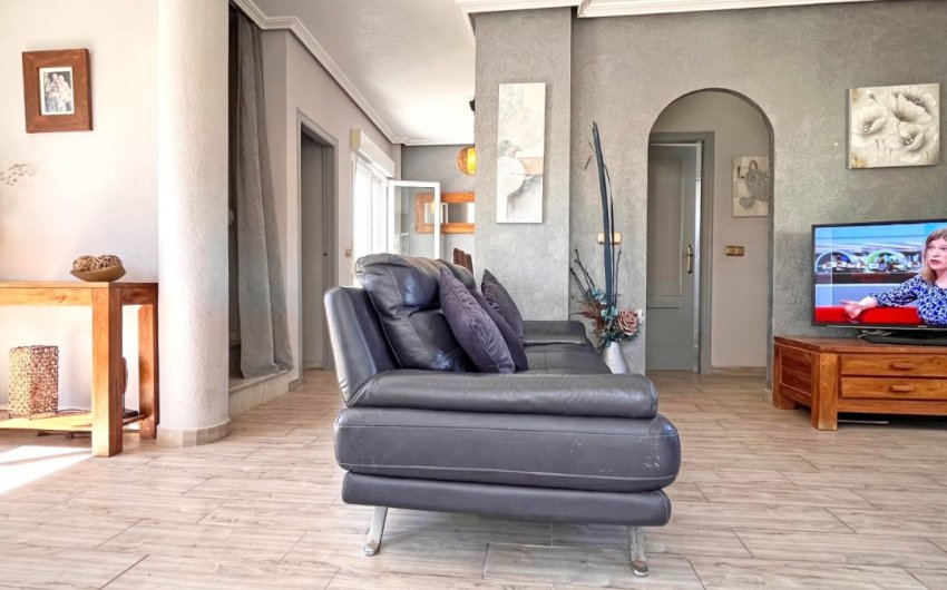 Revente - Villa -
Orihuela Costa - Costa Blanca