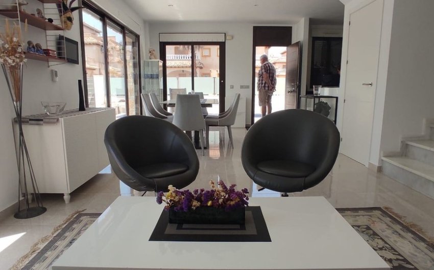 Revente - Villa -
Orihuela Costa - Costa Blanca