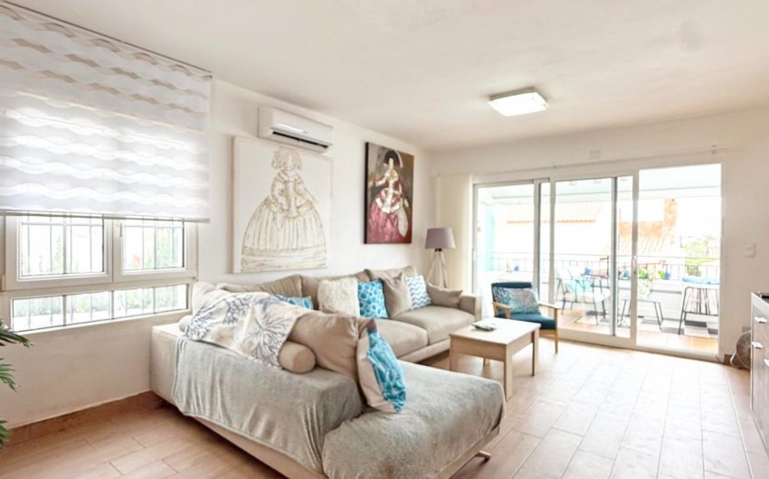 Revente - Villa -
Orihuela Costa - Costa Blanca