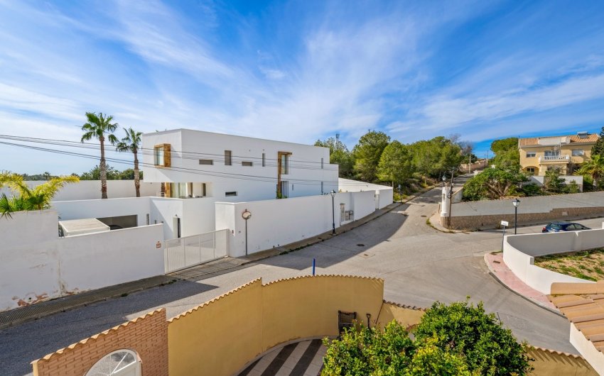Revente - Villa -
Orihuela Costa - Costa Blanca