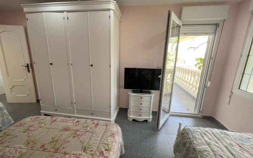 Revente - Villa -
Orihuela Costa - Costa Blanca