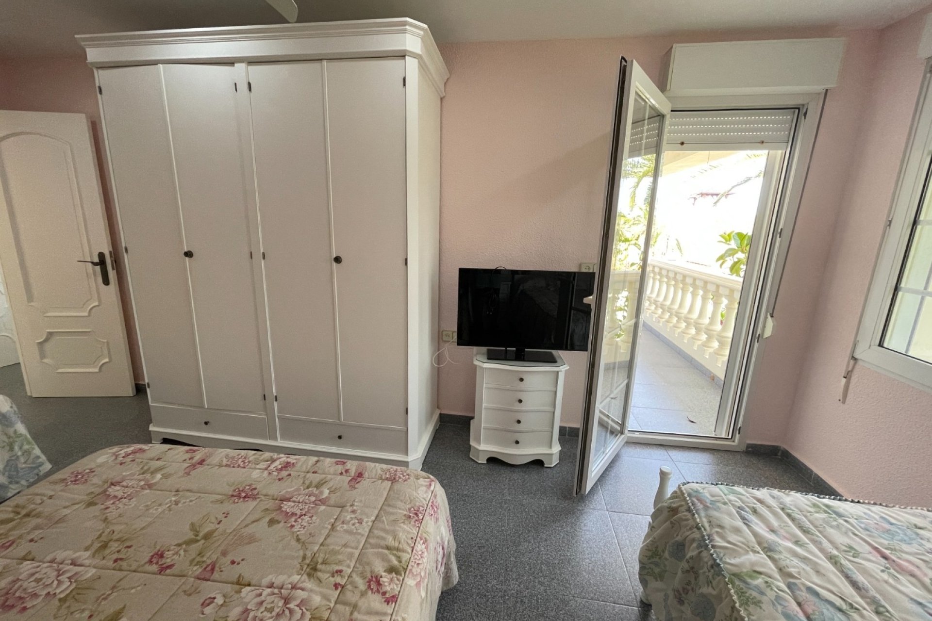 Revente - Villa -
Orihuela Costa - Costa Blanca