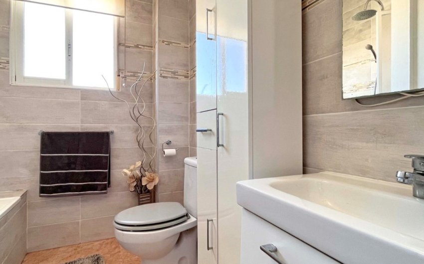 Revente - Villa -
Orihuela Costa - Costa Blanca