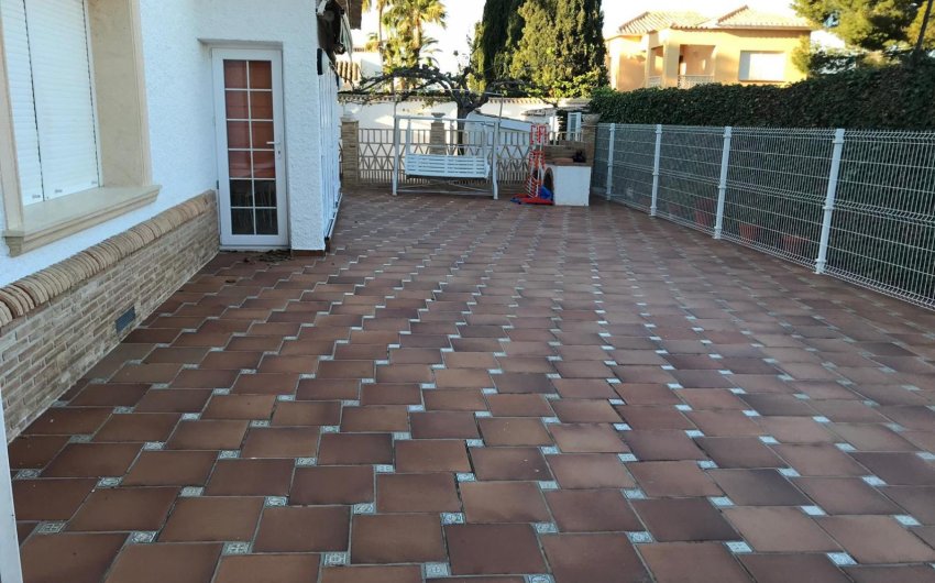 Revente - Villa -
Orihuela Costa - Costa Blanca