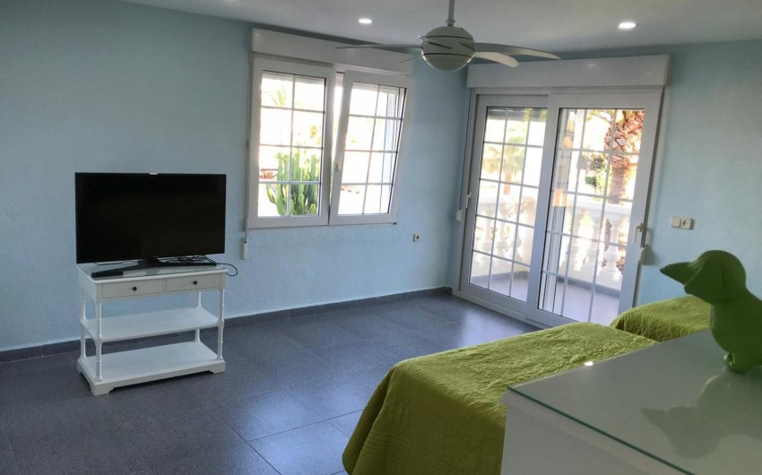 Revente - Villa -
Orihuela Costa - Costa Blanca
