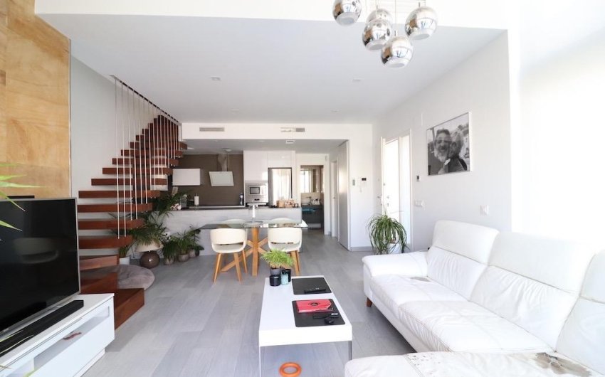 Revente - Villa -
Orihuela Costa - Costa Blanca