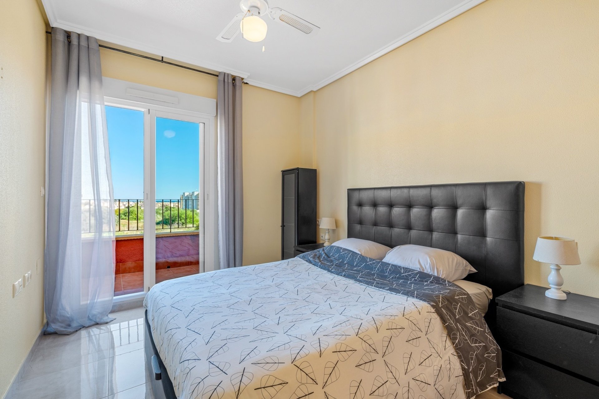 Revente - Villa -
Orihuela Costa - Costa Blanca