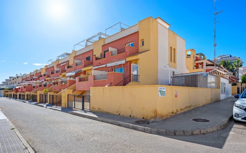 Revente - Villa -
Orihuela Costa - Costa Blanca